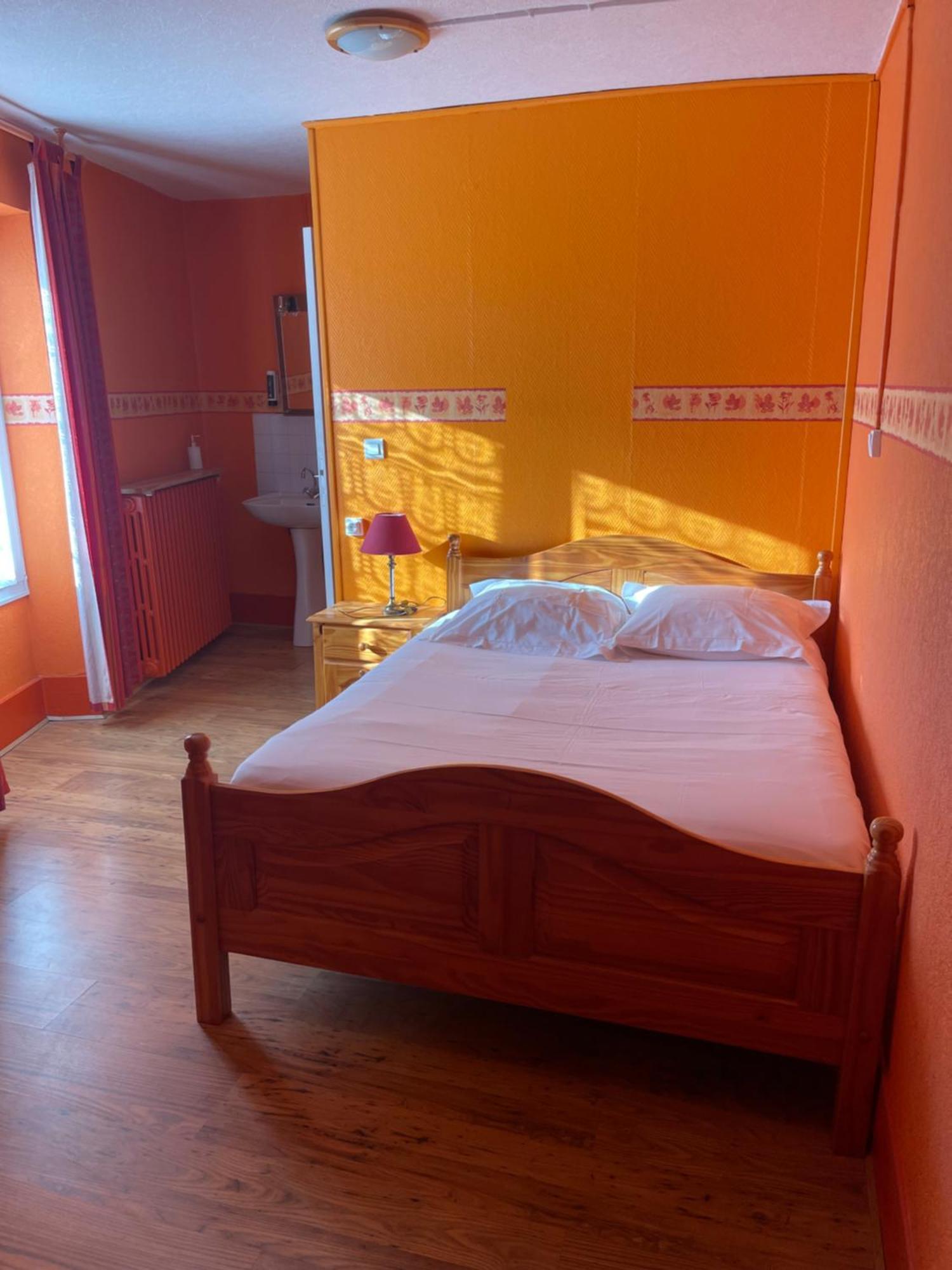 L'Hotel Du Mouton Blanc Fresne-Saint-Mames ภายนอก รูปภาพ